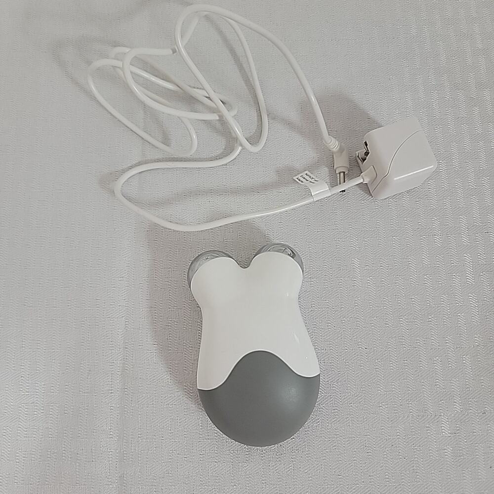 NUFACE MINI Facial Toning Device For PARTS/NON-WORKING